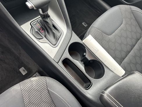 Used 2017 Kia Niro LX image 35