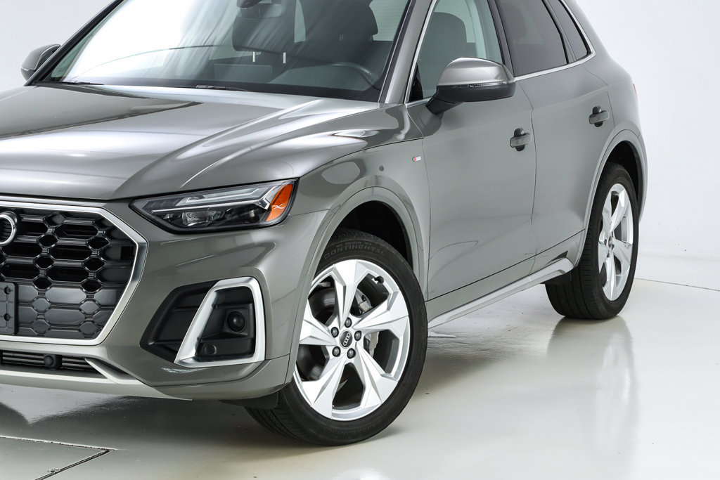 Used 2023 Audi Q5 2.0T Premium Plus w/ Premium Plus Package AWD/4WD image 4