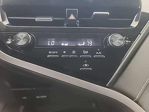 Used 2024 Toyota Camry SE FWD image 30