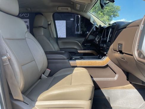 Used 2015 Chevrolet Silverado 2500 LTZ w/ Duramax Plus Package image 32