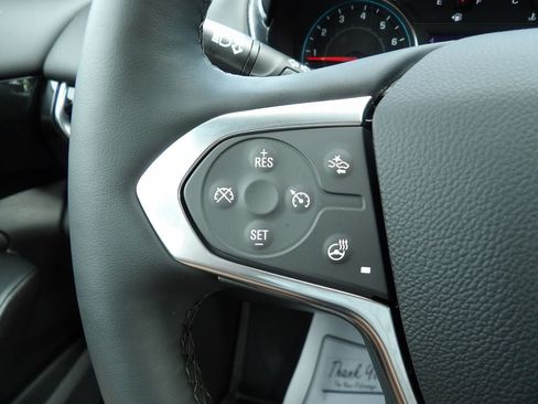 Used 2023 Chevrolet Traverse RS AWD/4WD image 17