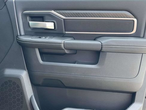 New 2026 RAM 2500 Big Horn AWD/4WD image 17