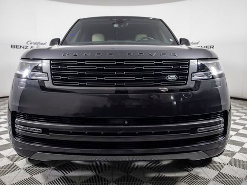 Used 2024 Land Rover Range Rover SE AWD/4WD image 4