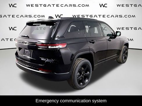 New 2025 Jeep Grand Cherokee Altitude image 8