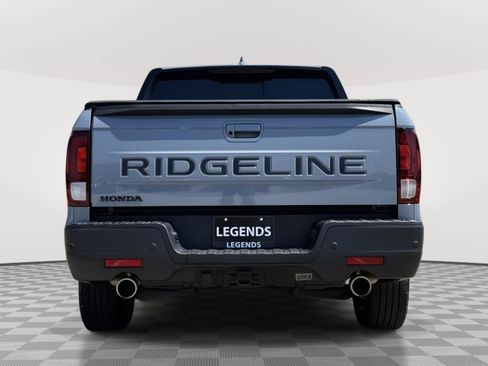 Certified 2024 Honda Ridgeline Black Edition image 5