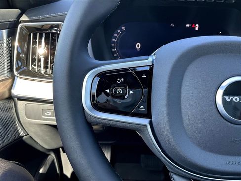 New 2026 Volvo XC90 T8 Ultra w/ Lounge Package image 17