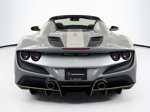 Used 2021 Ferrari F8 Tributo RWD image 6
