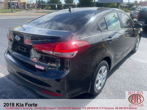 Used 2018 Kia Forte LX w/ LX Rear Camera Package image 3