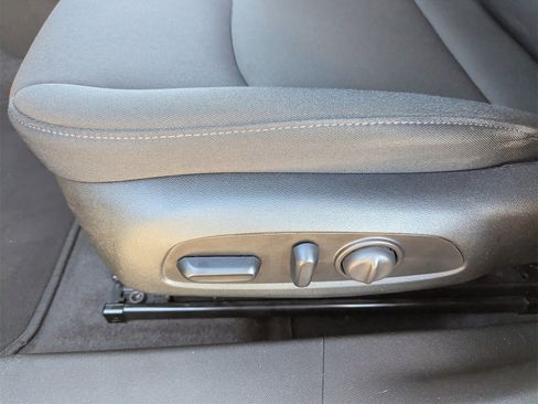 Used 2024 Chevrolet Malibu LT w/ Midnight Edition image 28