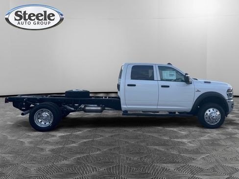 New 2026 RAM 4500 4x4 Crew Cab DRW image 6