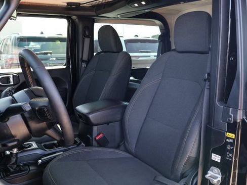 Used 2024 Jeep Wrangler Sport AWD/4WD image 8