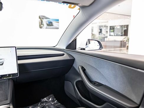 Used 2026 Tesla Model 3 RWD image 34