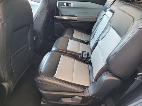 Certified 2023 Ford Explorer XLT w/ Equipment Group 202A RWD image 10