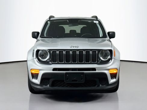 Used 2020 Jeep Renegade Sport w/ Sport Appearance Group FWD image 2