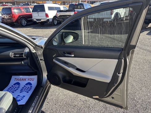 Used 2015 Lexus IS 250 image 17