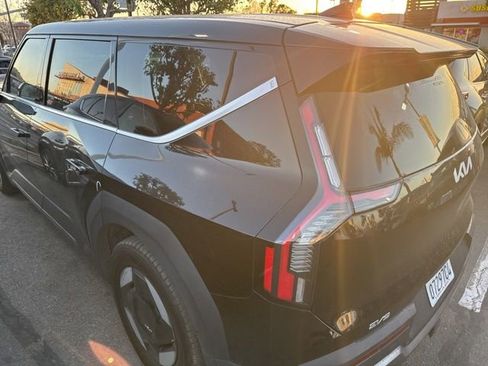 Used 2024 Kia EV9 Light image 6