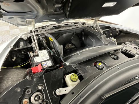 Used 2015 BMW i8 AWD/4WD image 25