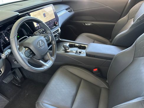 Used 2024 Lexus RX 350 image 10