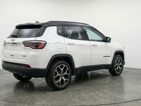 Used 2025 Jeep Compass Limited AWD/4WD image 9