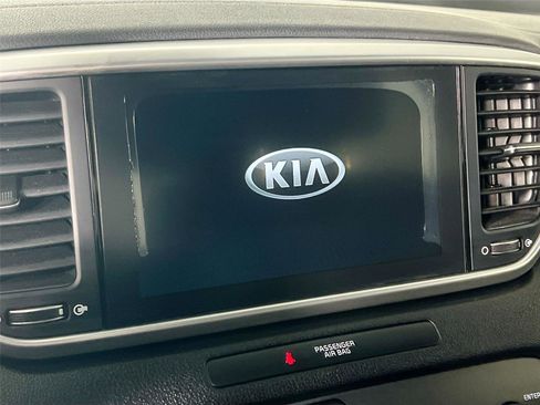 Used 2020 Kia Sportage S w/ S Sunroof Package image 13