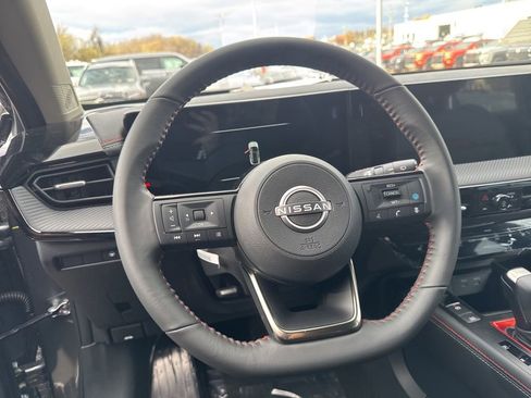New 2026 Nissan Kicks SR w/ Cold Weather Package AWD/4WD image 22