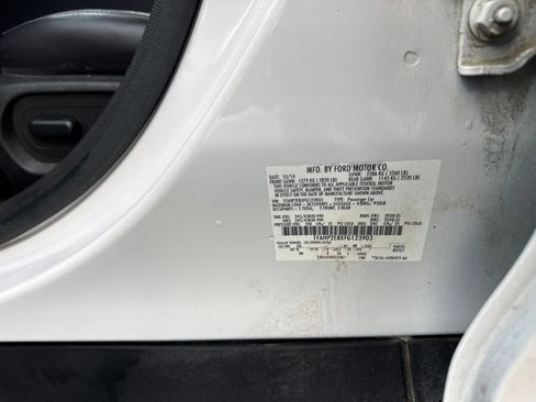 Used 2015 Ford Taurus SEL w/ Equipment Group 201A FWD image 22