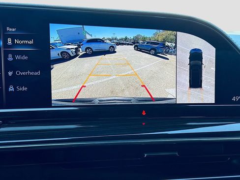 Used 2022 Cadillac Escalade Premium Luxury image 36