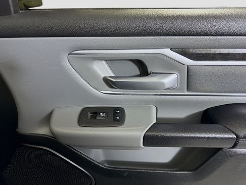 Used 2019 RAM 1500 Big Horn AWD/4WD image 31