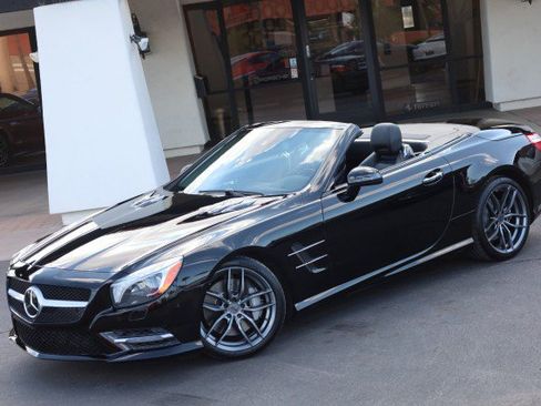 Used 2014 Mercedes-Benz SL 550 image 4