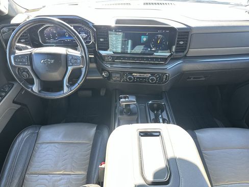 Used 2022 Chevrolet Silverado 1500 ZR2 image 18