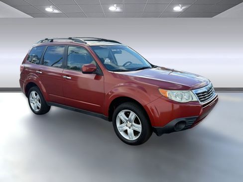 Used 2010 Subaru Forester 2.5X Premium image 6