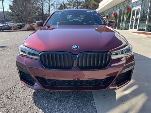 Certified 2023 BMW 530i xDrive w/ M Sport Package image 10