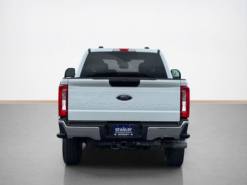Used 2024 Ford F250 XLT w/ FX4 Off-Road Package AWD/4WD image 7