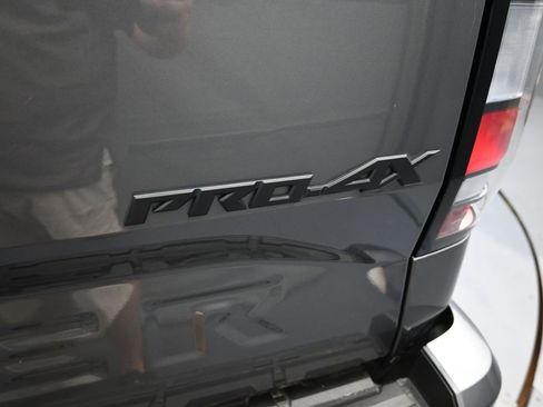 Used 2023 Nissan Frontier PRO-4X w/ Pro Convenience Package image 5