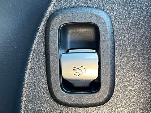 Certified 2026 Mercedes-Benz GLC 300 4MATIC image 31