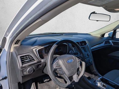 Used 2018 Ford Fusion S image 12