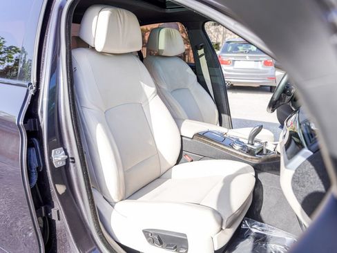 Used 2014 BMW 528i Sedan RWD image 37