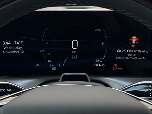 New 2026 Cadillac Vistiq Sport image 18