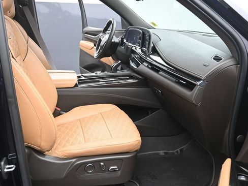 Used 2021 Cadillac Escalade Sport w/ Driver Assist Tech Package AWD/4WD image 11