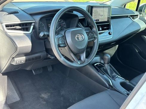 Used 2024 Toyota Corolla LE FWD image 10