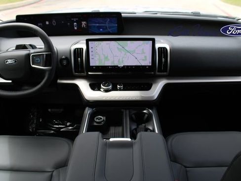 New 2026 Ford Expedition Active RWD image 12