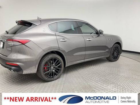 Used 2021 Maserati Levante S GranSport AWD/4WD image 2