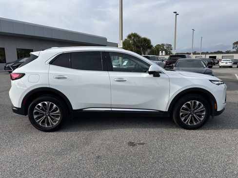 Used 2025 Buick Envision Preferred image 2