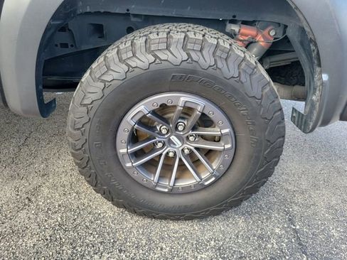 Used 2020 Ford F150 Raptor w/ Equipment Group 802A Luxury image 7