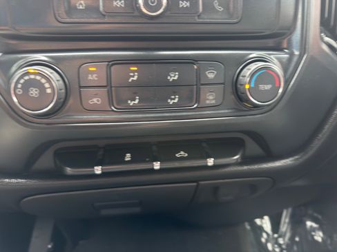 Used 2018 Chevrolet Silverado 1500 Custom w/ Custom Value Package RWD image 33