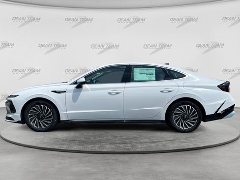 Used 2025 Hyundai Sonata SEL FWD image 4