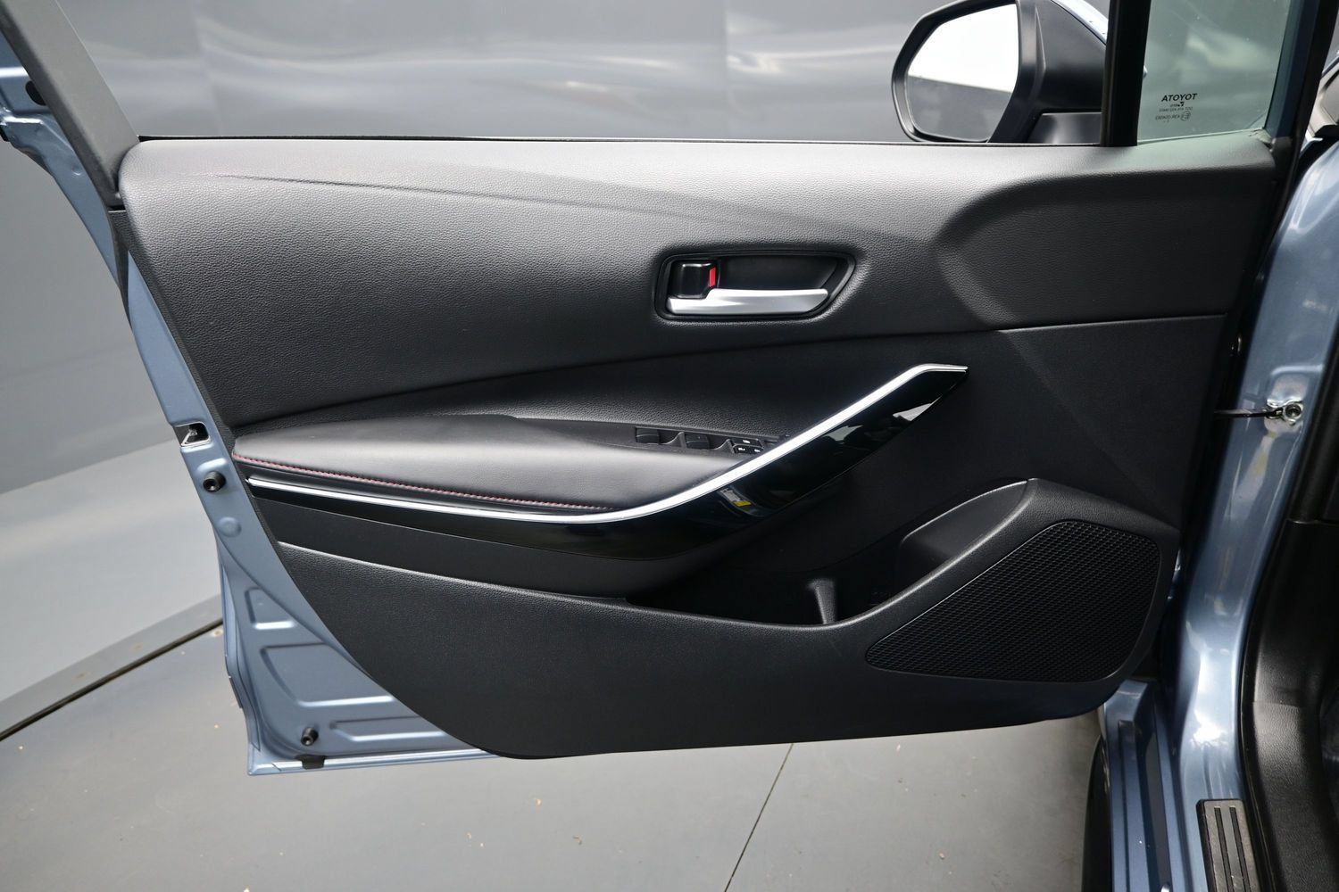 Used 2024 Toyota Corolla XSE FWD image 9