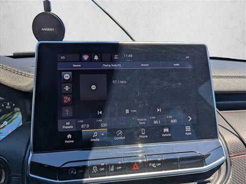 Used 2023 Jeep Compass Trailhawk AWD/4WD image 17