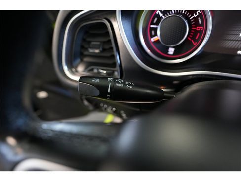 Used 2015 Dodge Challenger R/T Plus RWD image 20