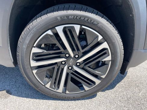 New 2026 Chevrolet Equinox RS w/ Safety and Technology Package AWD/4WD image 45